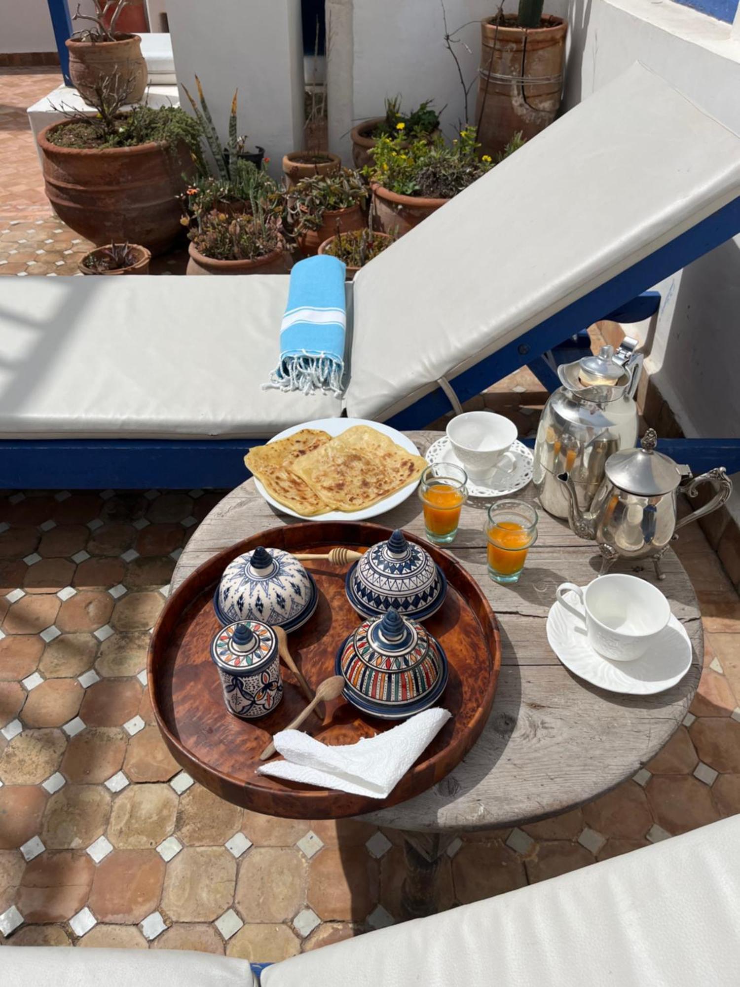 Riad Le Consulat - Private Riad For Family & Group, Breakfast Included, Skala Essaouira Exterior photo